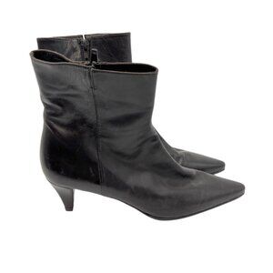 Stuart Weitzman Leather Pointy Toe Heel Boots